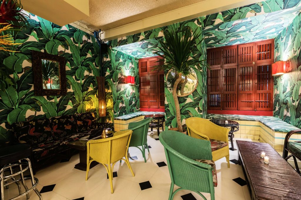 TROPICAL BAR AND RESTAURANT INSPIRATIONS Insplosion