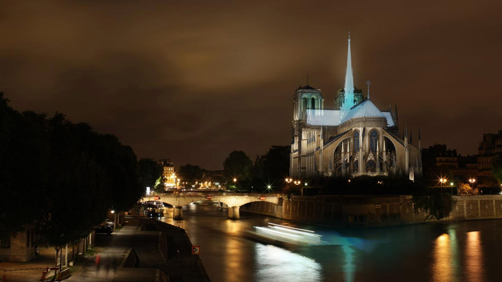 The 8 controversial Notre-Dame proposals
